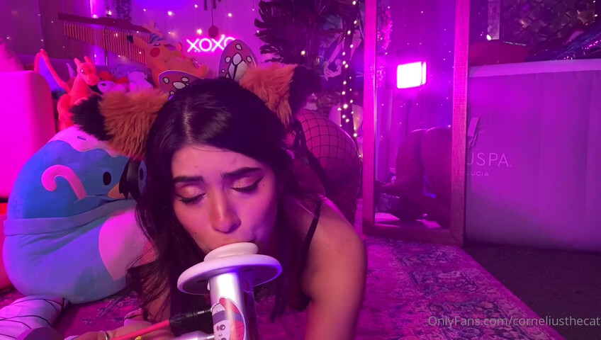 Corneliusthecat ASMR - Oil Ass Massage