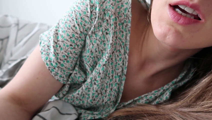 CuteGirlfriend ASMR - Girlfriend Distracts You From WW3