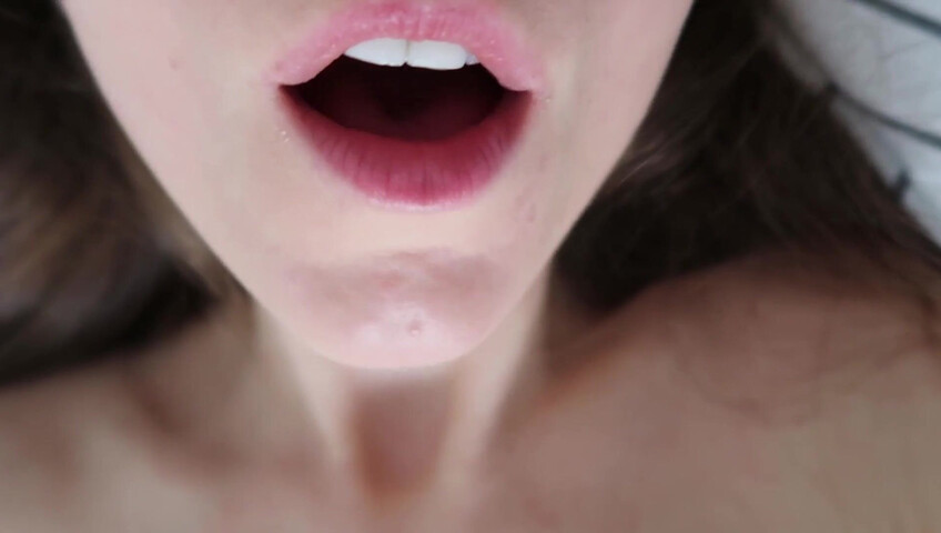 CuteGirlfriend ASMR - Girlfriend Distracts You From WW3