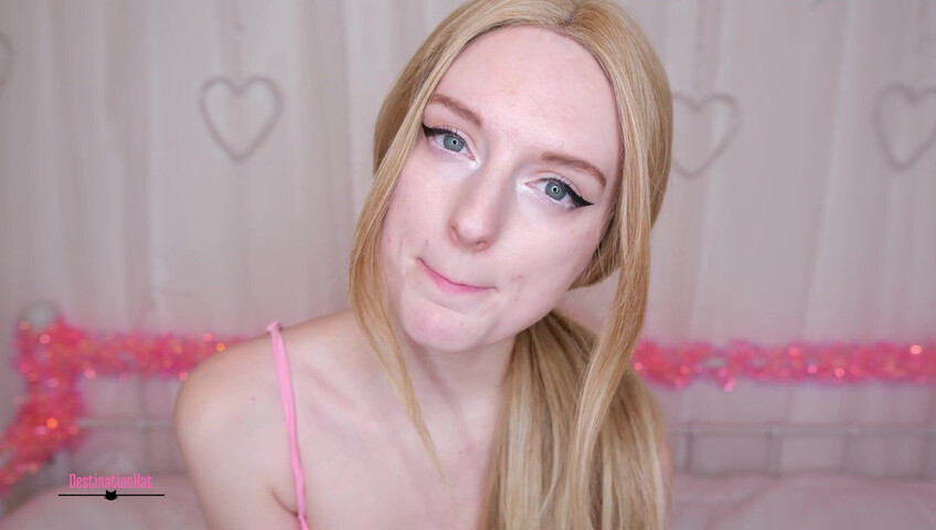 Destinationkat - Kiss While You Stroke