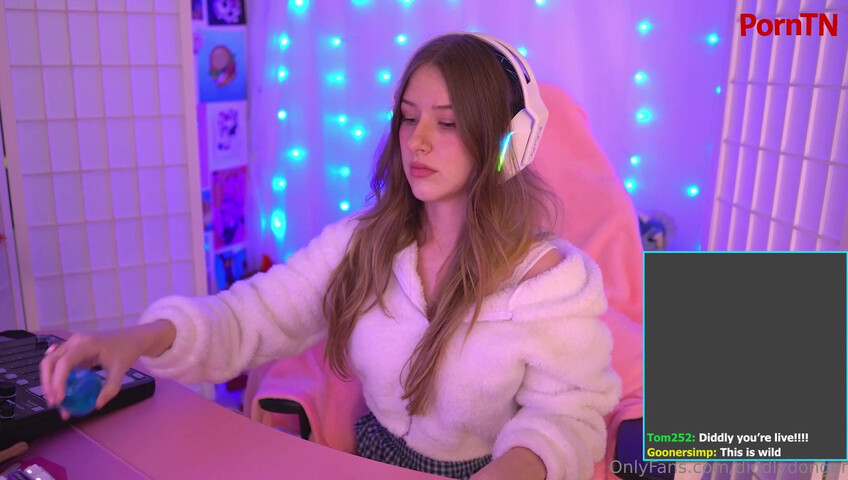 Diddly ASMR - 2 July 2025 - Accidentally Caught Stroking My Cock On Livestream