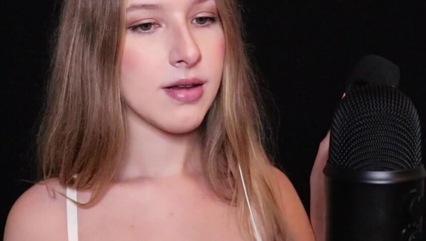 Diddly ASMR - 30 April 2021 - Vibrator sounds right up in the mic