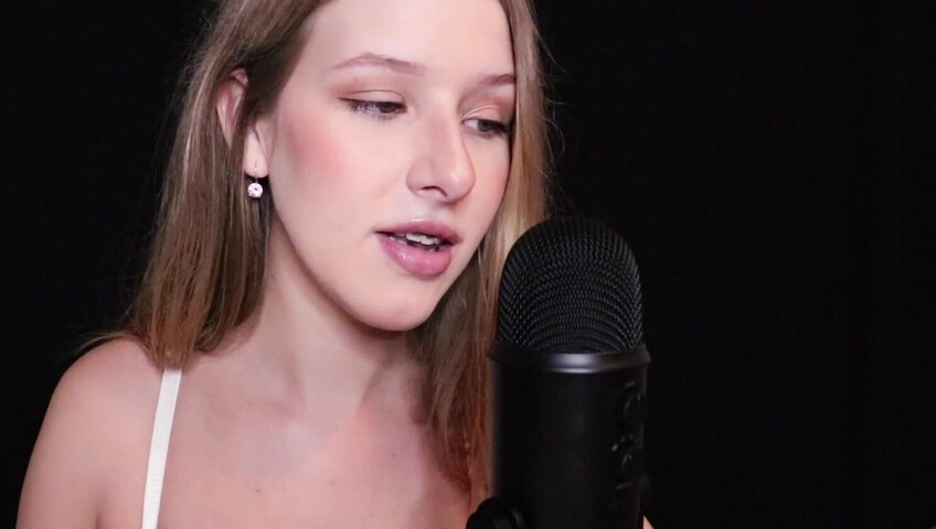 Diddly ASMR - 30 April 2021 - Vibrator sounds right up in the mic