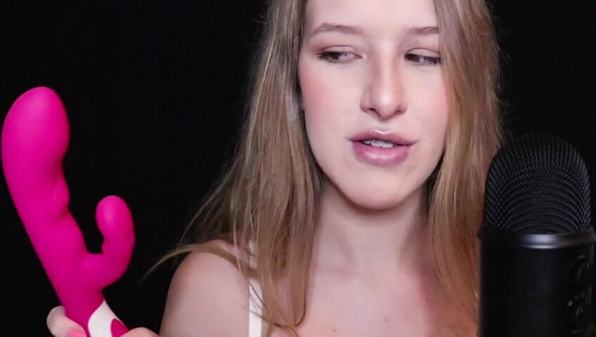Diddly ASMR - 30 April 2021 - Vibrator sounds right up in the mic