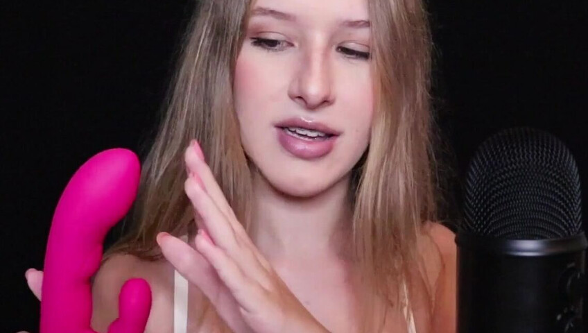 Diddly ASMR - 30 April 2021 - Vibrator sounds right up in the mic