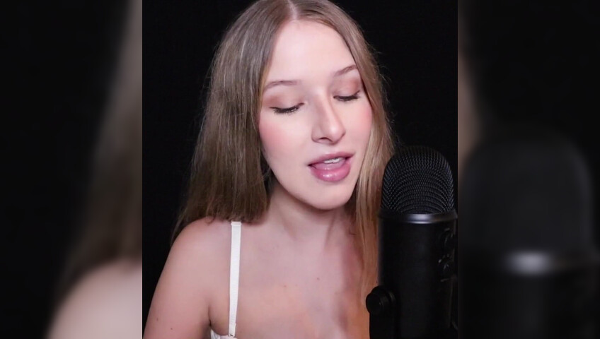 Diddly ASMR - 30 April 2021 - Vibrator sounds right up in the mic