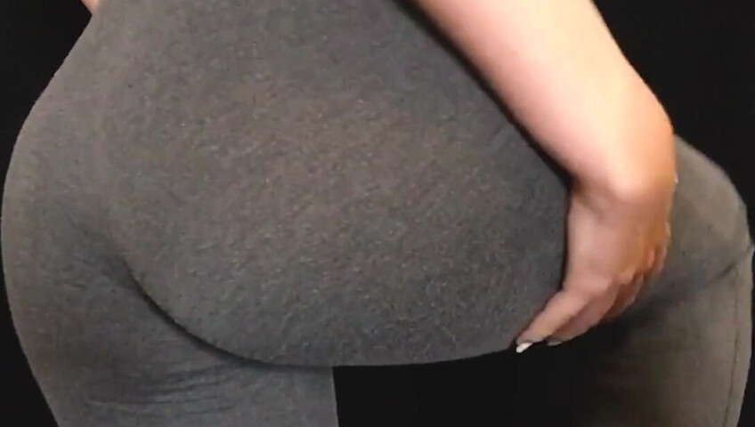 Diddly ASMR - ASMR Oil Ass Massage