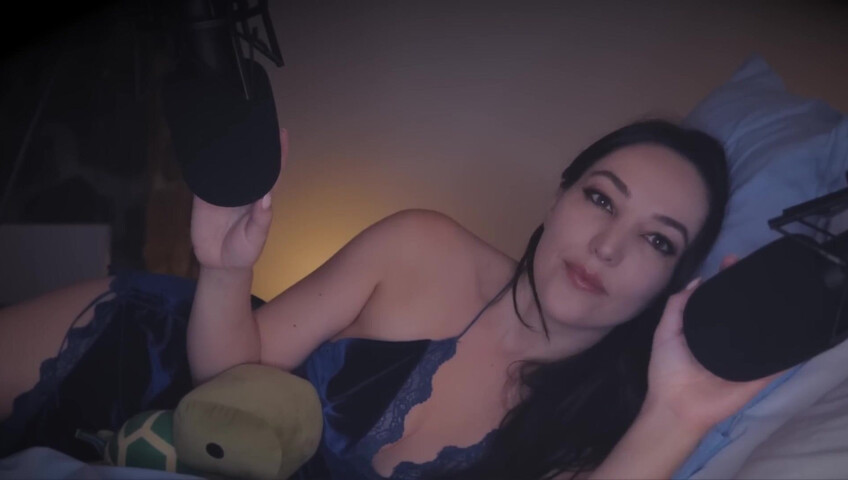 [ASMR] FALL ASLEEP NEXT TO YOUR WIFE (ramble + head massage)