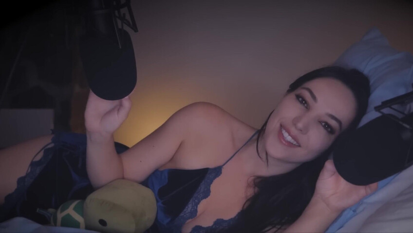 [ASMR] FALL ASLEEP NEXT TO YOUR WIFE (ramble + head massage)