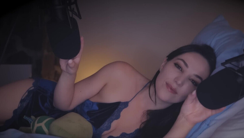 [ASMR] FALL ASLEEP NEXT TO YOUR WIFE (ramble + head massage)