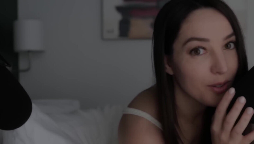 [ASMR] GIRLFRIEND DOESN'T LET YOU GO TO WORK