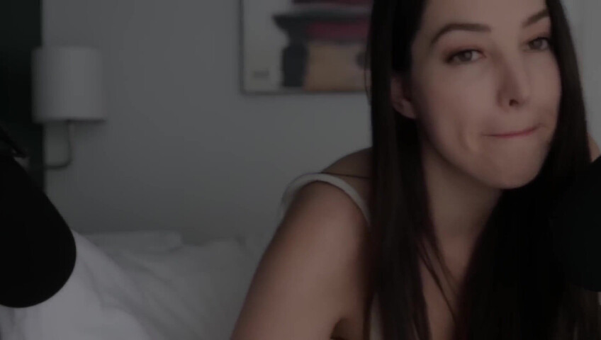 [ASMR] GIRLFRIEND DOESN'T LET YOU GO TO WORK