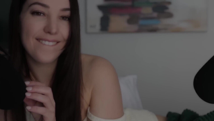 [ASMR] GIRLFRIEND DOESN'T LET YOU GO TO WORK