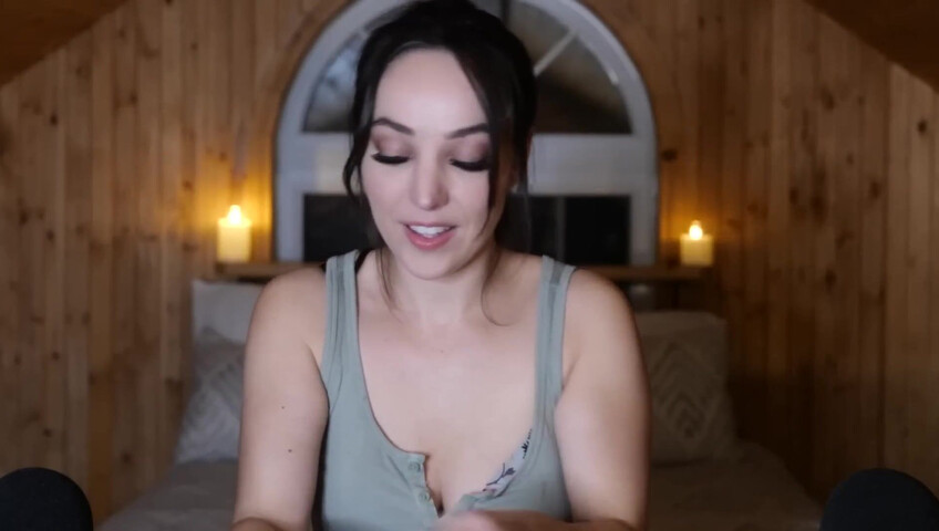 [ASMR] Girlfriend Gives You a Lotion Massage
