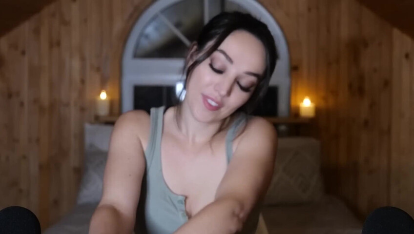 [ASMR] Girlfriend Gives You a Lotion Massage