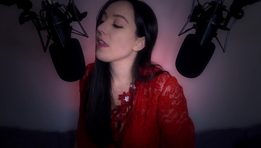 [ASMR] Girlfriend Makes You Have Sweet Dreams ❤️ (Sweet Nothings & Skin Tracing)