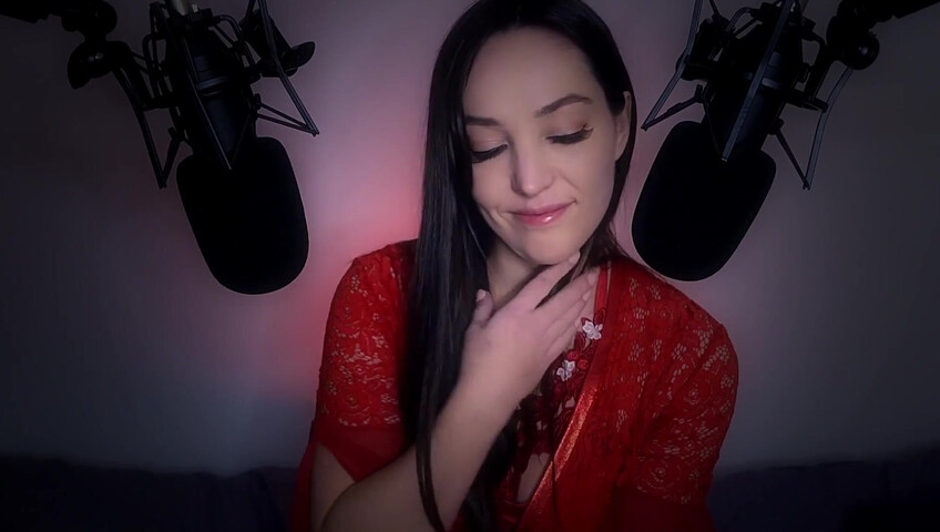 [ASMR] Girlfriend Makes You Have Sweet Dreams ❤️ (Sweet Nothings & Skin Tracing)