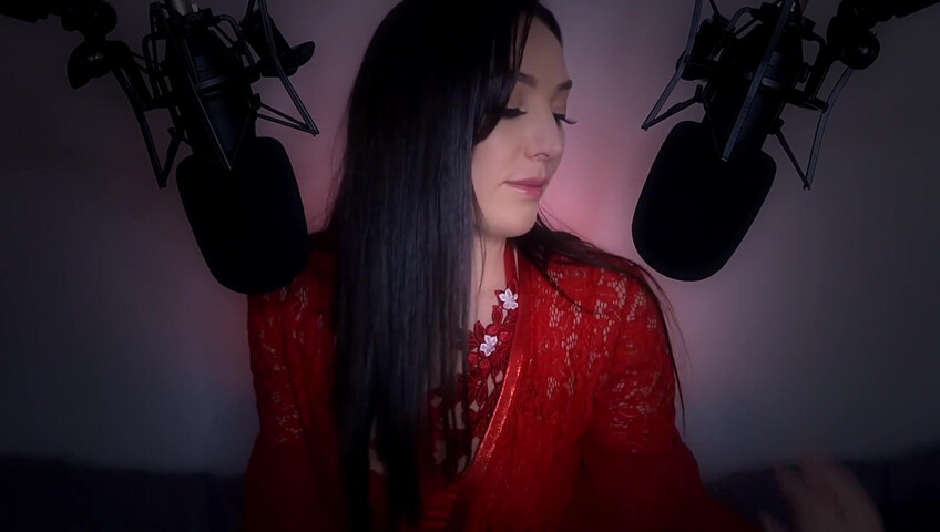 [ASMR] Girlfriend Makes You Have Sweet Dreams ❤️ (Sweet Nothings & Skin Tracing)