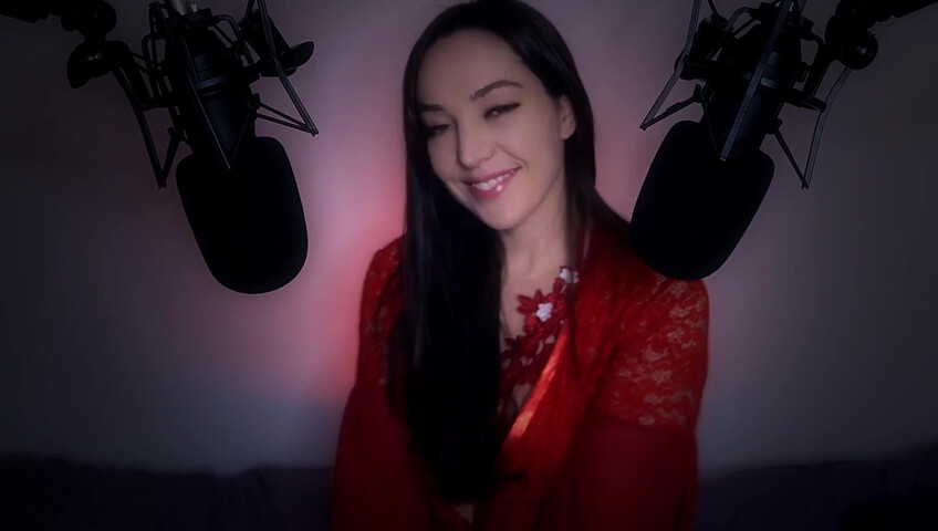 [ASMR] Girlfriend Makes You Have Sweet Dreams ❤️ (Sweet Nothings & Skin Tracing)