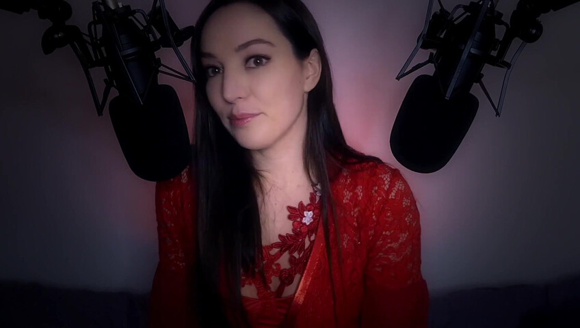 [ASMR] Girlfriend Makes You Have Sweet Dreams ❤️ (Sweet Nothings & Skin Tracing)