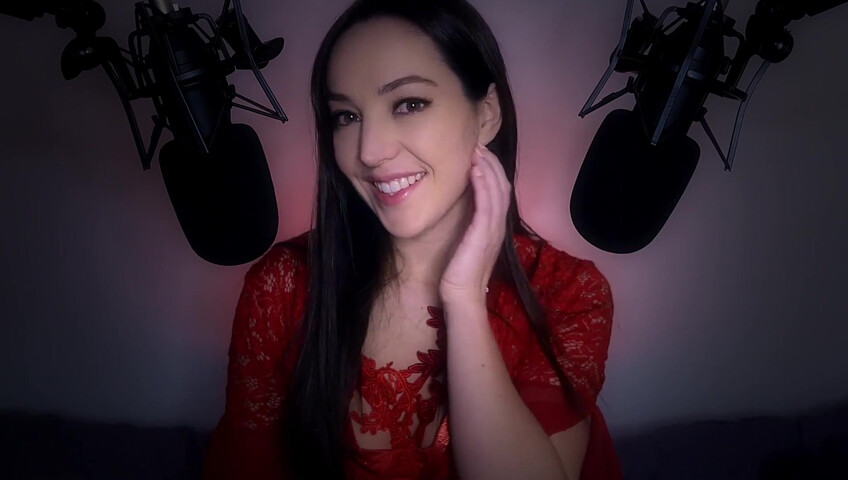 [ASMR] Girlfriend Makes You Have Sweet Dreams ❤️ (Sweet Nothings & Skin Tracing)