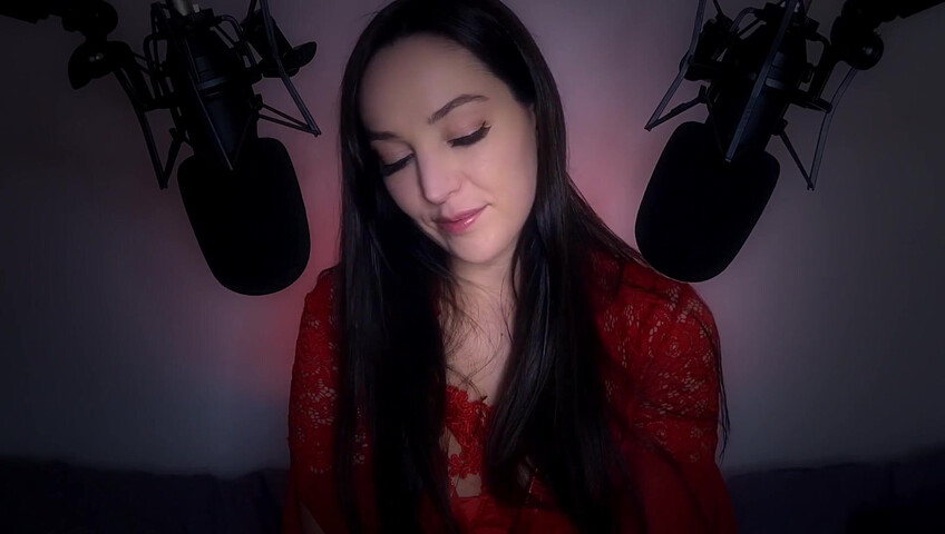 [ASMR] Girlfriend Makes You Have Sweet Dreams ❤️ (Sweet Nothings & Skin Tracing)