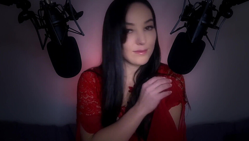 [ASMR] Girlfriend Makes You Have Sweet Dreams ❤️ (Sweet Nothings & Skin Tracing)