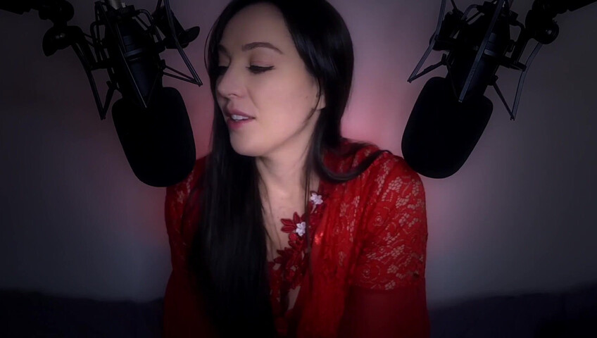 [ASMR] Girlfriend Makes You Have Sweet Dreams ❤️ (Sweet Nothings & Skin Tracing)