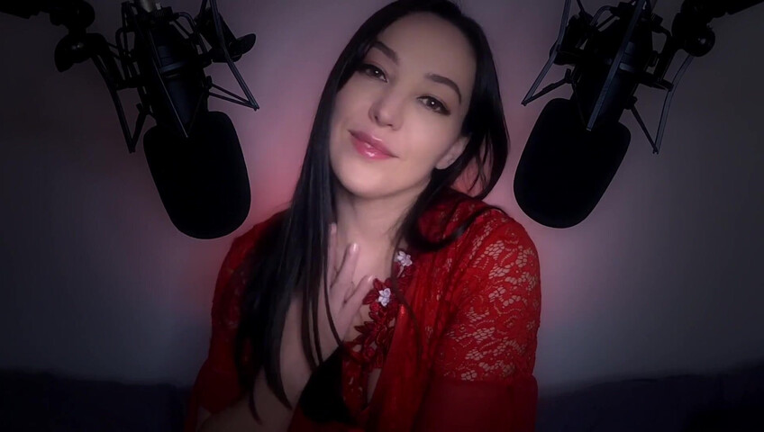 [ASMR] Girlfriend Makes You Have Sweet Dreams ❤️ (Sweet Nothings & Skin Tracing)