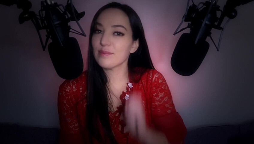 [ASMR] Girlfriend Makes You Have Sweet Dreams ❤️ (Sweet Nothings & Skin Tracing)