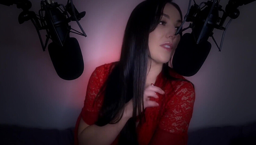 [ASMR] Girlfriend Makes You Have Sweet Dreams ❤️ (Sweet Nothings & Skin Tracing)