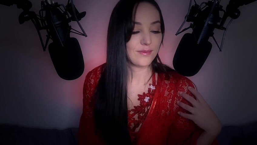 [ASMR] Girlfriend Makes You Have Sweet Dreams ❤️ (Sweet Nothings & Skin Tracing)