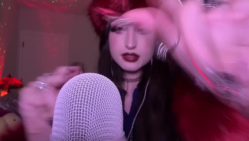 beebee ASMR - Intense Bare Mic Scratching - Mouth Sounds