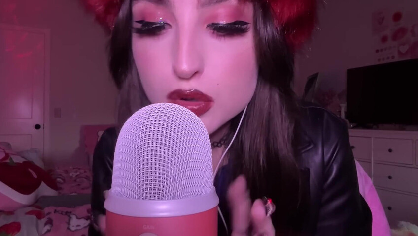 beebee ASMR - Intense Bare Mic Scratching - Mouth Sounds