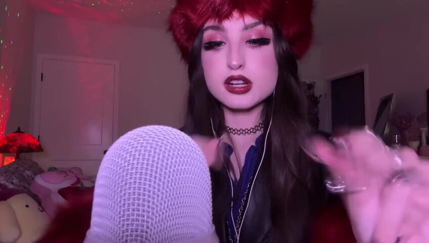 beebee ASMR - Intense Bare Mic Scratching - Mouth Sounds