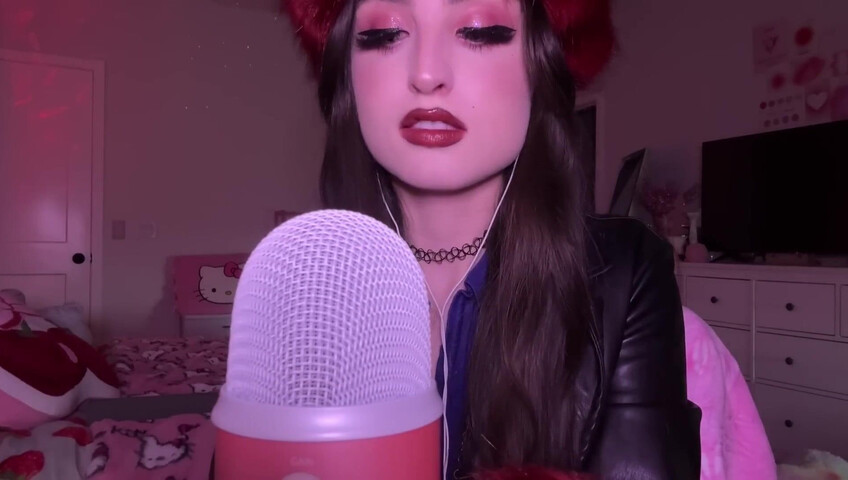 beebee ASMR - Intense Bare Mic Scratching - Mouth Sounds