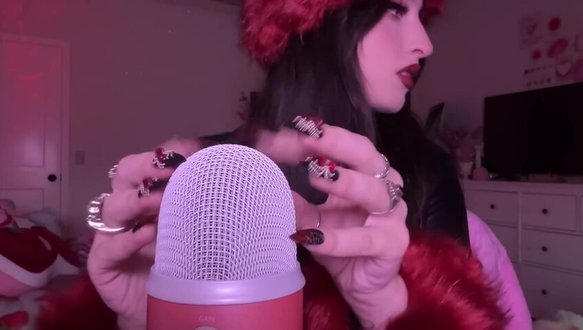 beebee ASMR - Intense Bare Mic Scratching - Mouth Sounds