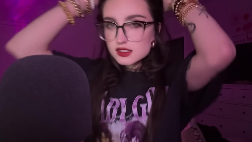 beebee asmr - ASMR - Chaotic Mouth Sounds, Upclose Hand Movements, Random Triggers w⧸ Rambling