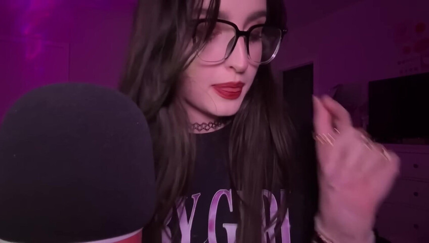 beebee asmr - ASMR - Chaotic Mouth Sounds, Upclose Hand Movements, Random Triggers w⧸ Rambling