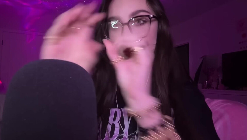 beebee asmr - ASMR - Chaotic Mouth Sounds, Upclose Hand Movements, Random Triggers w⧸ Rambling