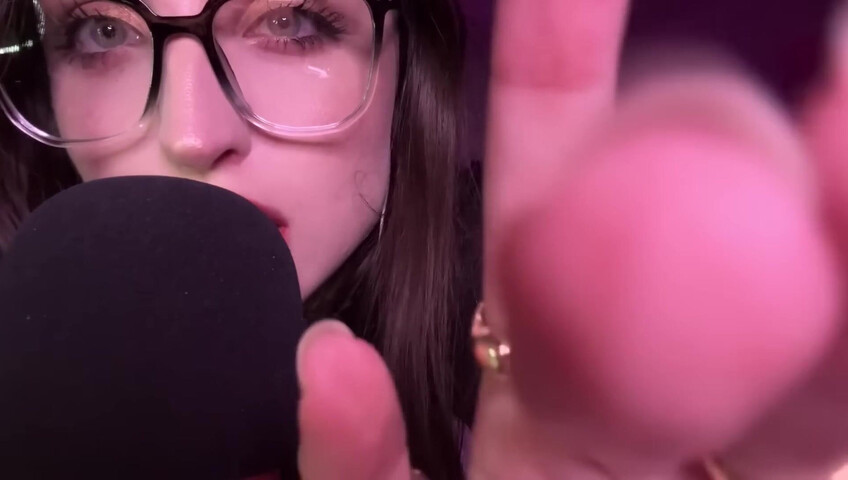 beebee asmr - ASMR - Chaotic Mouth Sounds, Upclose Hand Movements, Random Triggers w⧸ Rambling