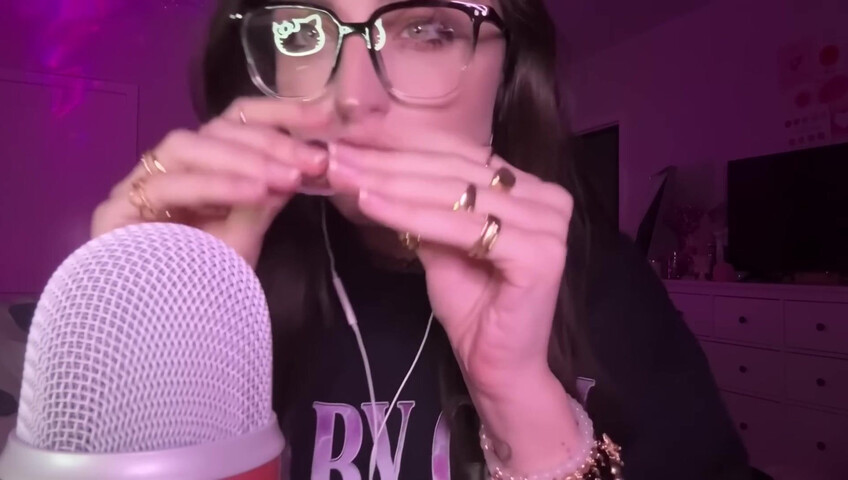 beebee asmr - ASMR - Chaotic Mouth Sounds, Upclose Hand Movements, Random Triggers w⧸ Rambling