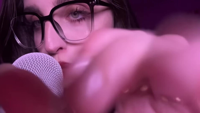 beebee asmr - ASMR - Chaotic Mouth Sounds, Upclose Hand Movements, Random Triggers w⧸ Rambling