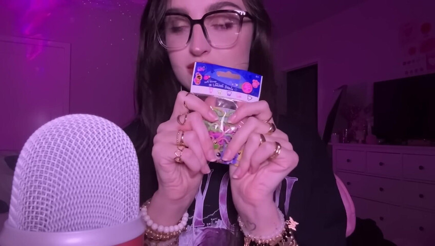 beebee asmr - ASMR - Chaotic Mouth Sounds, Upclose Hand Movements, Random Triggers w⧸ Rambling