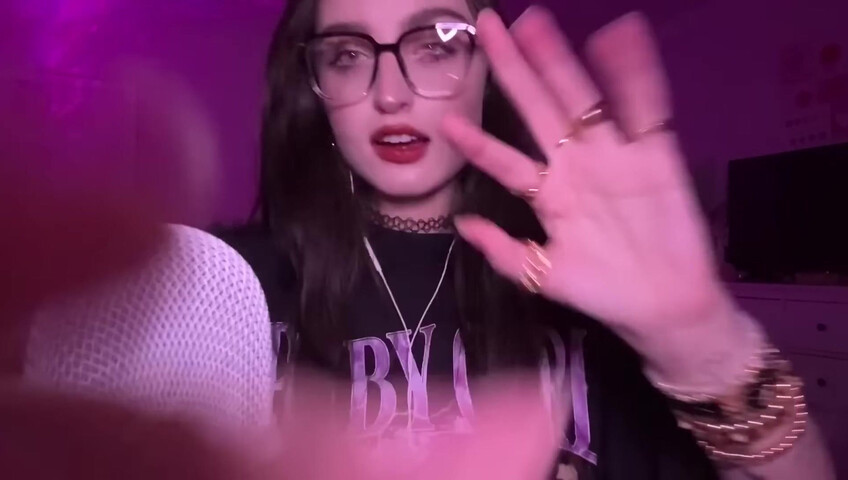 beebee asmr - ASMR - Chaotic Mouth Sounds, Upclose Hand Movements, Random Triggers w⧸ Rambling