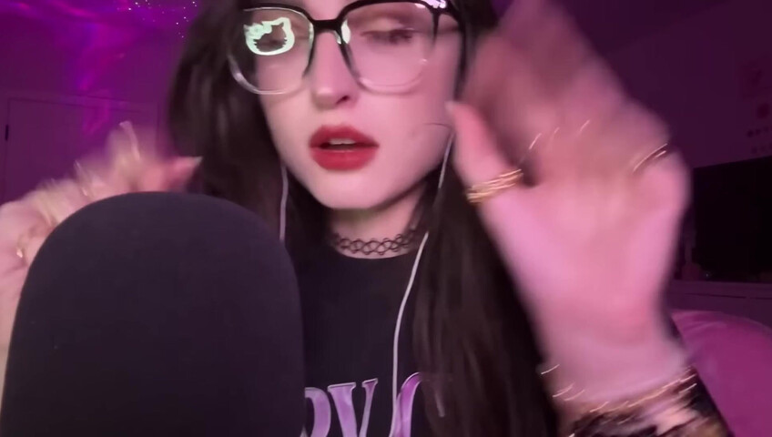 beebee asmr - ASMR - Chaotic Mouth Sounds, Upclose Hand Movements, Random Triggers w⧸ Rambling