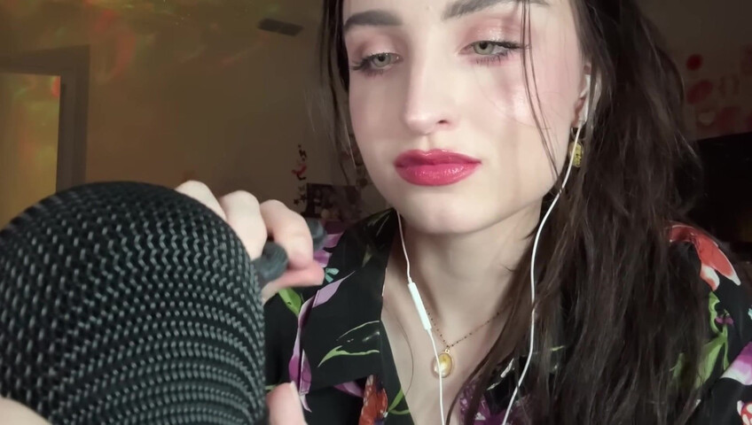 beebee asmr - Fast Mic Brushing ASMR w⧸ Hand Sounds