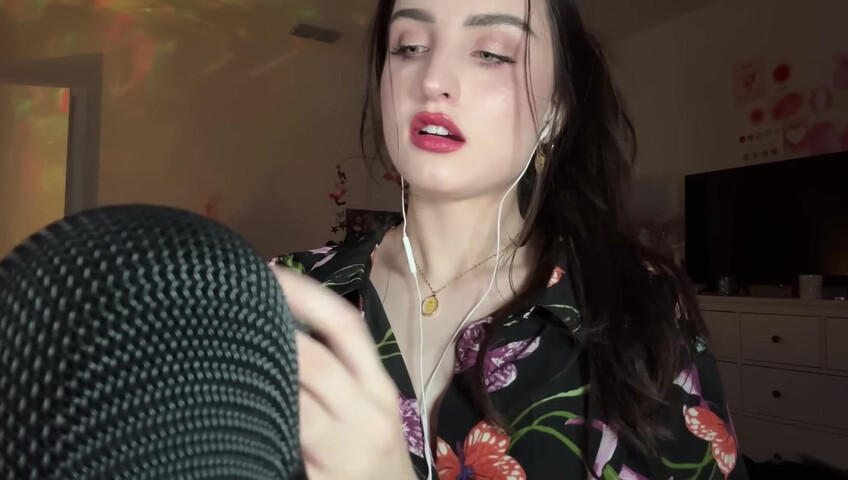 beebee asmr - Fast Mic Brushing ASMR w⧸ Hand Sounds