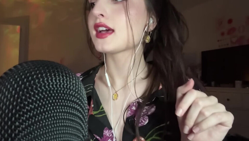 beebee asmr - Fast Mic Brushing ASMR w⧸ Hand Sounds