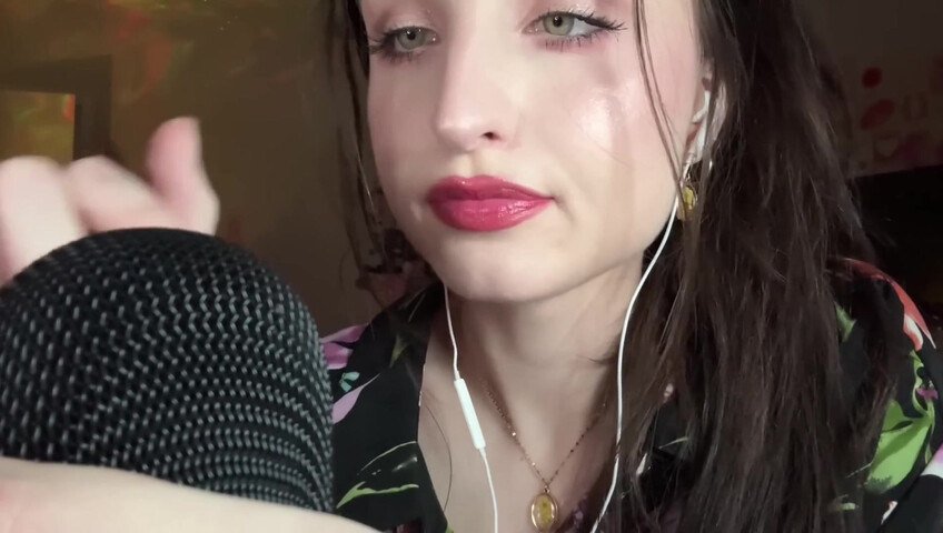 beebee asmr - Fast Mic Brushing ASMR w⧸ Hand Sounds